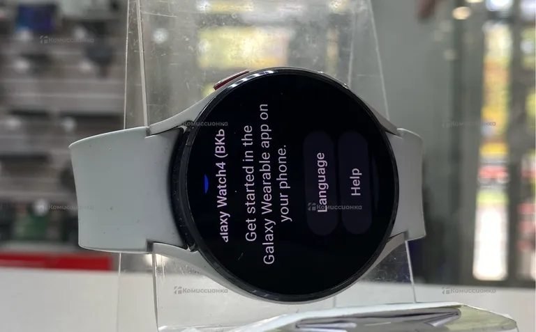 Часы Samsung Watch 4