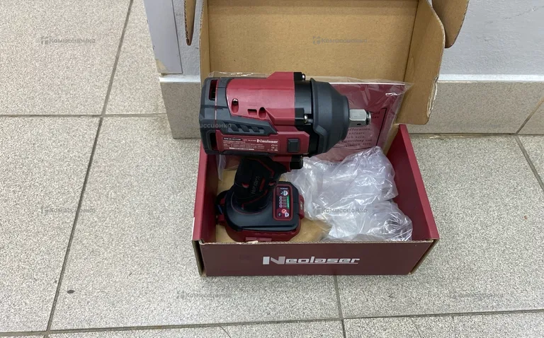 гайковерт ударный бесщеточный Niw-20-accum