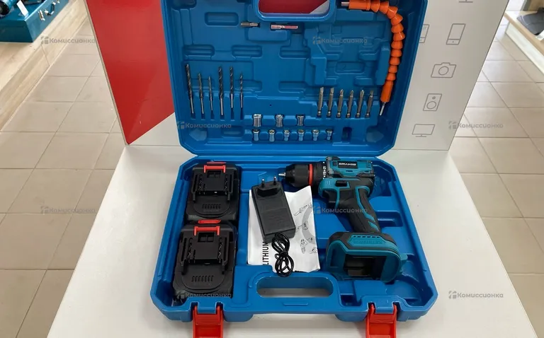 Бесщеточный шуруповерт Makita Gramis
