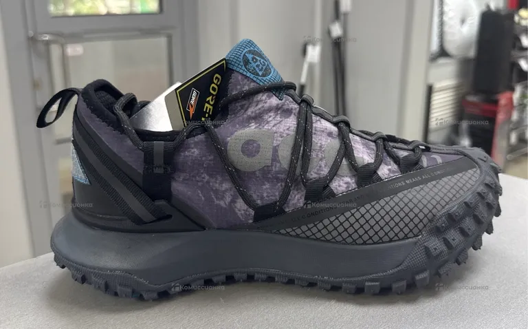 Кроссовки ACG 42 размер