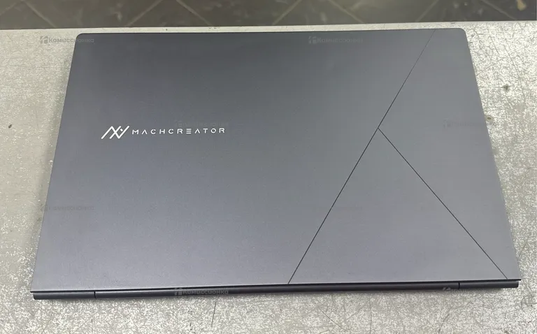 Ноутбук  machxreator one i5