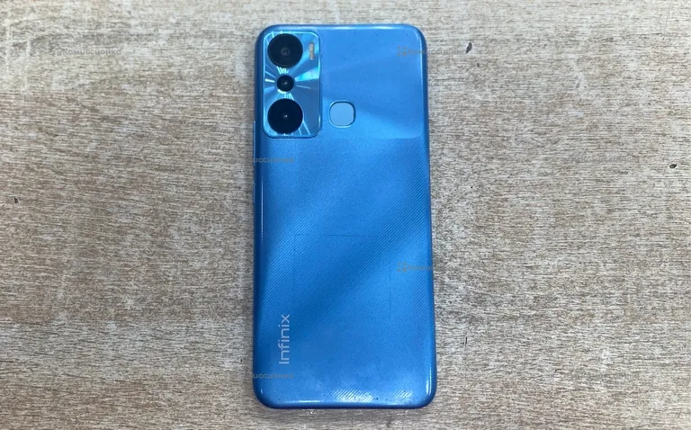 Infinix Hot 20i 4/64 ГБ