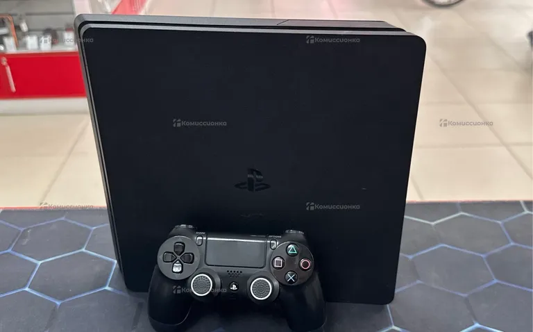 Приставка PS4 slim 1tb