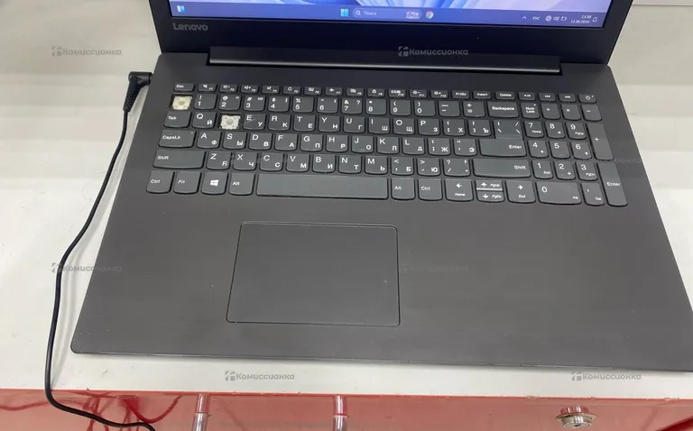 Ноутбук  Lenovo