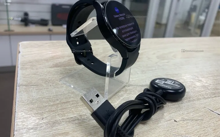 Часы Samsung Watch 4 44mm