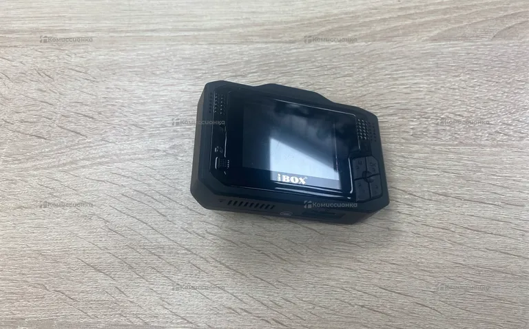 Видеорегистратор iBox F5 Slim Signature