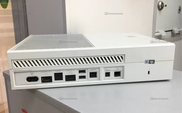 Приставка Xbox one 512 с дисководом