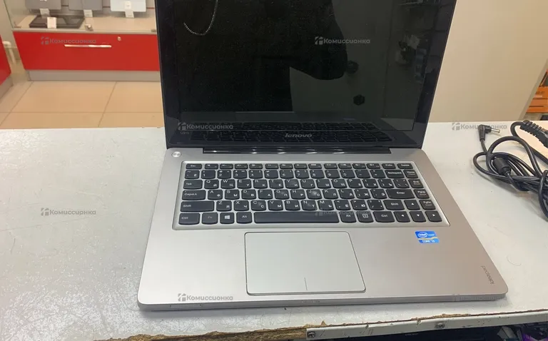 Ноутбук  Lenovo