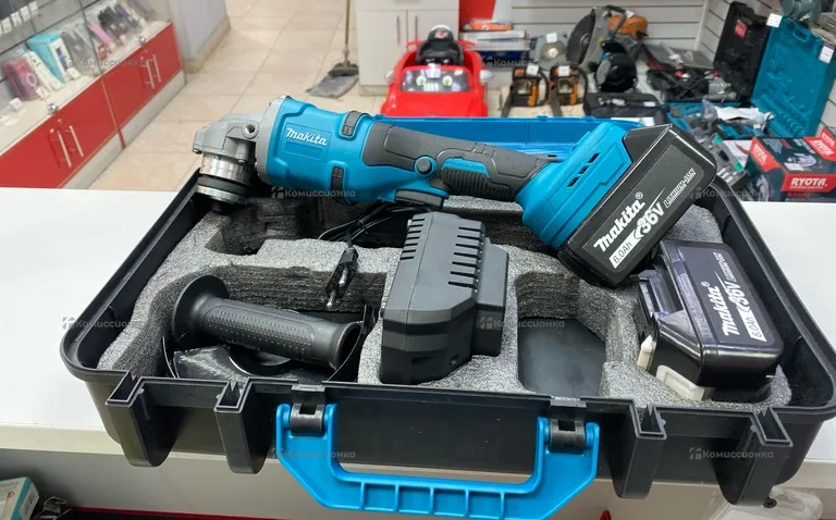 Ушм Акамуляторная  Makita реп MT1205