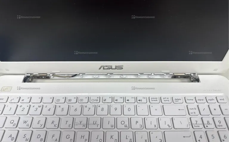 Ноутбук  asus x556u