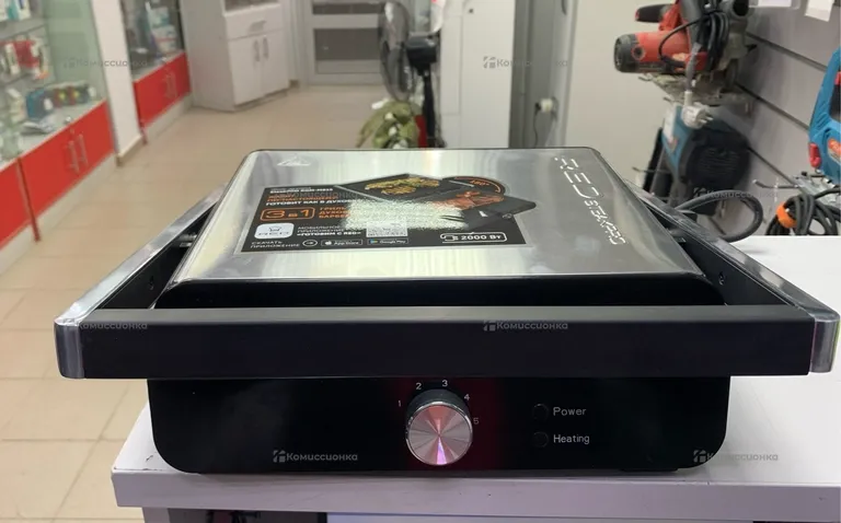 Гриль-Духовка Red SteakPro RGM-M815