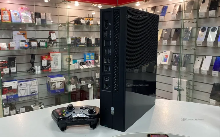 Приставка Xbox one console 500 gb