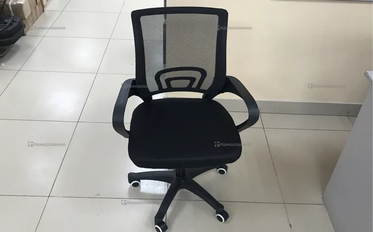 Стул офисный Classmark
