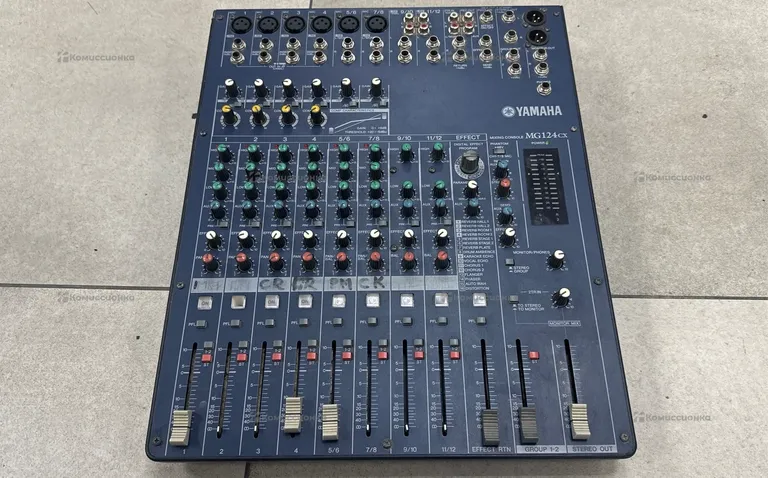 Микшерный пульт Yamaha mg124