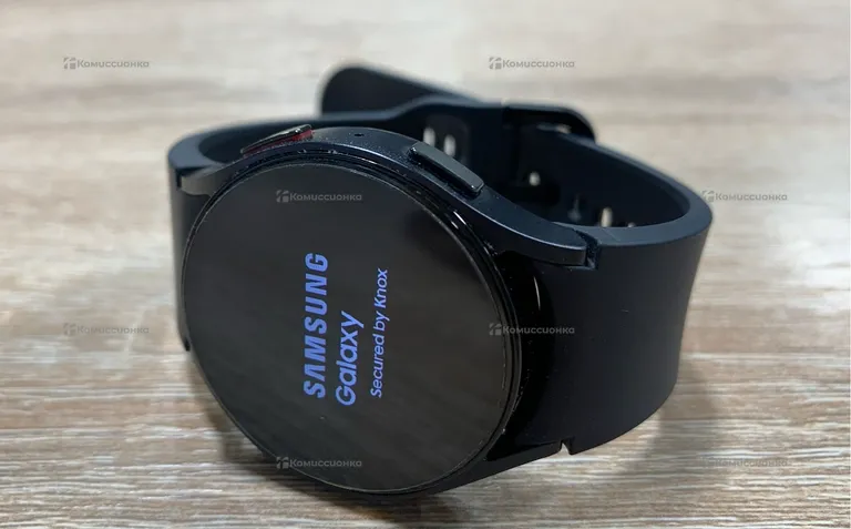 Часы  Samsung Galaxy Watch 6 40mm
