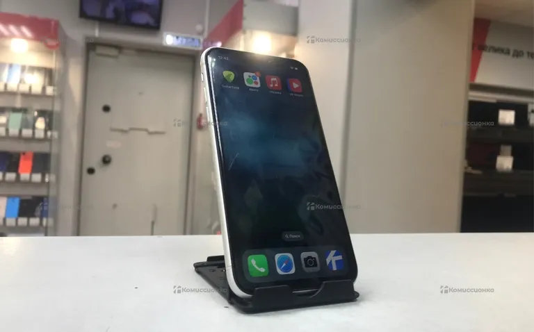 Apple iPhone Xr 64 ГБ