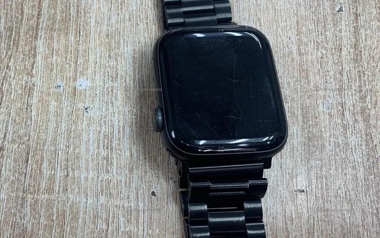 Часы  Apple Watch Series 5 44mm