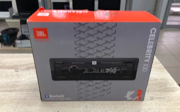 Автопроигрыватель JBL Celebrity 100