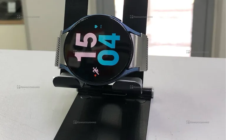 Часы Samsung Galaxy watch 5 44mm