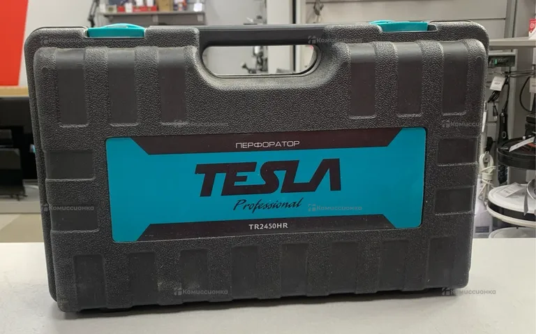 Перфоратор сетевой Tesla TR2450HR