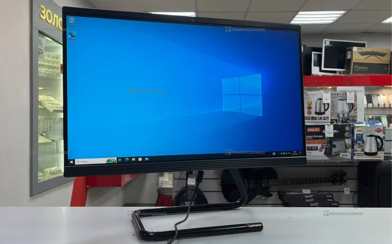 Моноблок Lenovo Celeron J4005