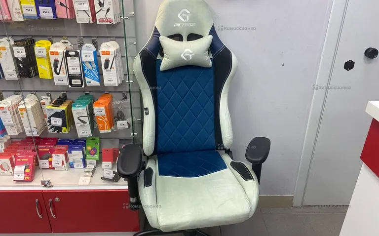 Игровое кресло GT Racer