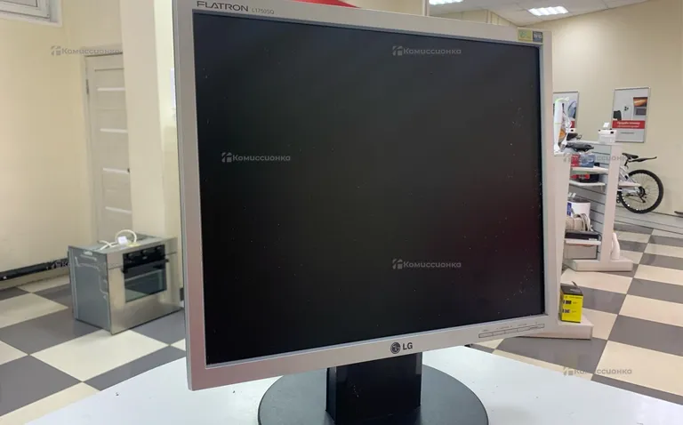 Монитор LG Flatron L1750SQ
