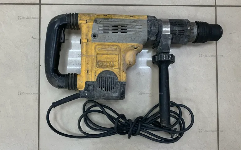 Перфоратор DeWalt d25730-qs