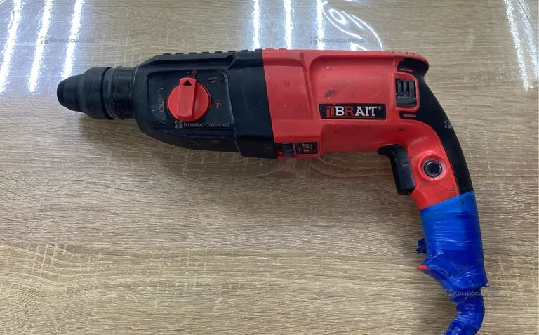 Перфоратор Brait BRH26/950.