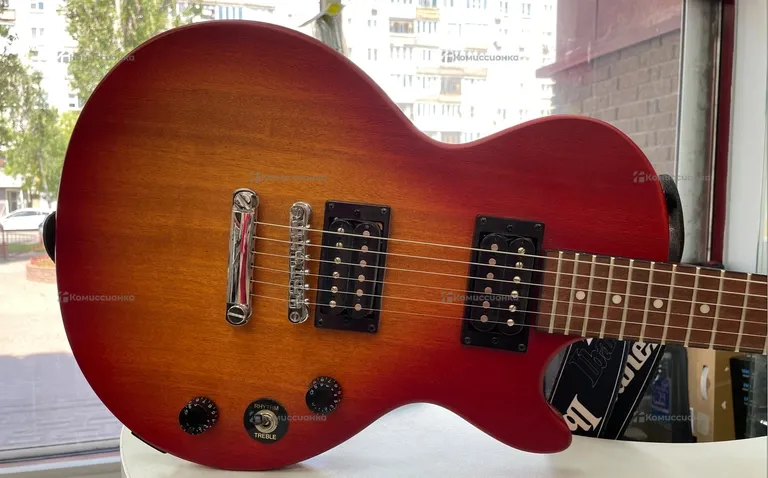 Электрогитара Epiphone Les Paul Special Satin E1 H