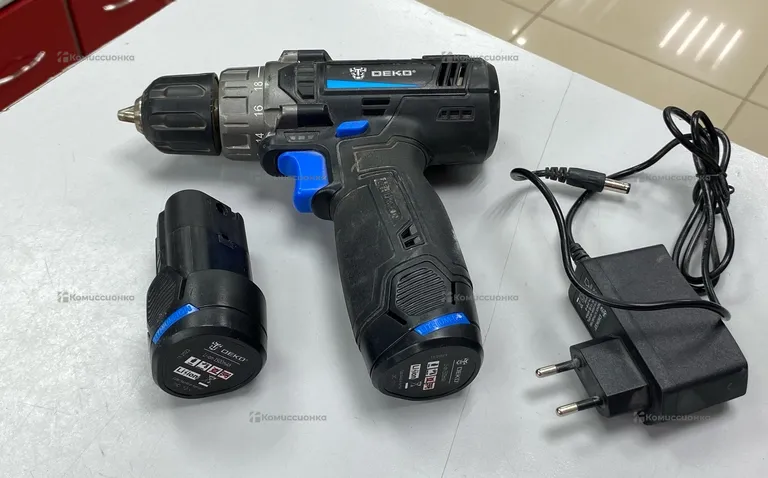 дрель шуруповерт GCD12DU