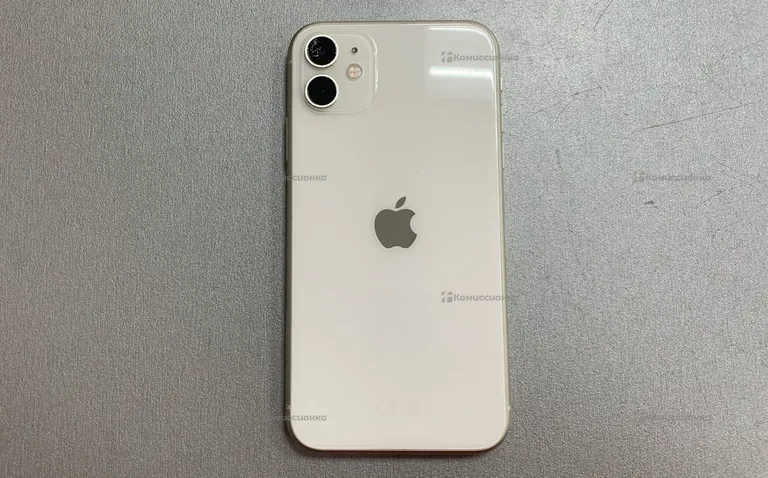 Apple iPhone 11 64 ГБ