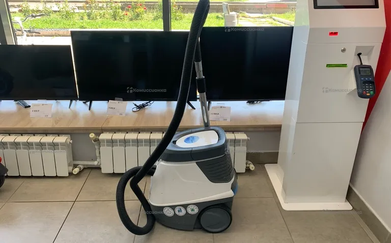Пылесос  KARCHER DS5600