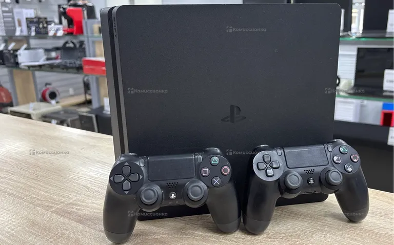 Приставка PS4. slim 500 Gb