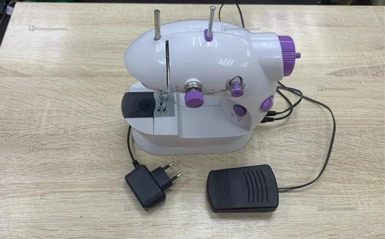 Швейная машина Mini Sewing Machine