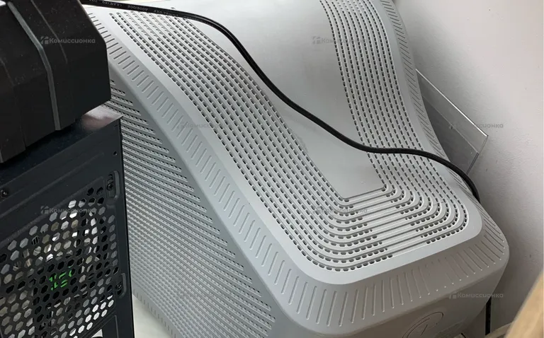 Монитор LG Flatron F700B