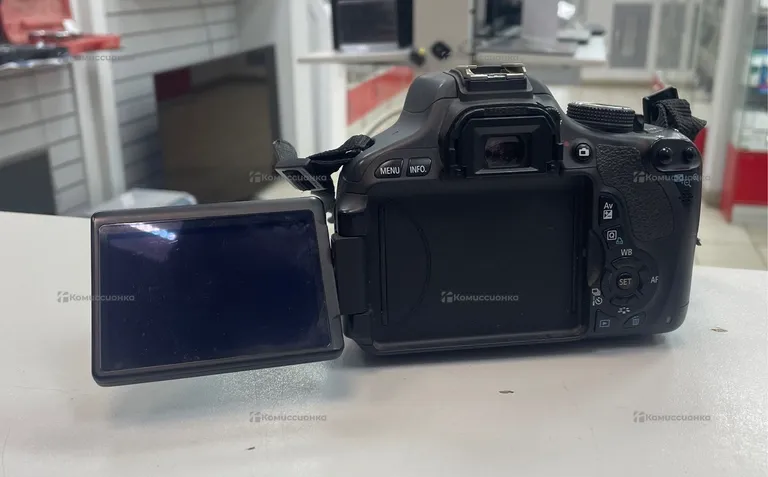 Фотоаппарат  Canon EOS 600D