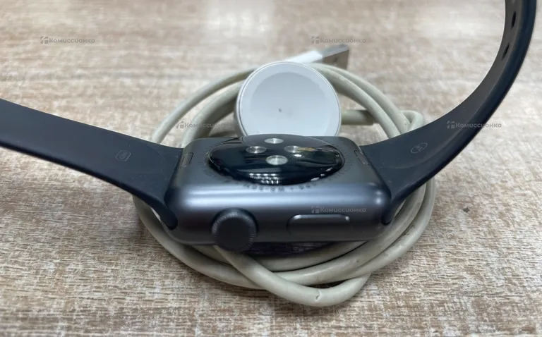 Часы  Apple Watch 3 42mm
