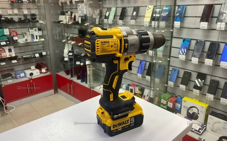 Дрель-шуруповерт Dewalt XRP DCD996P2