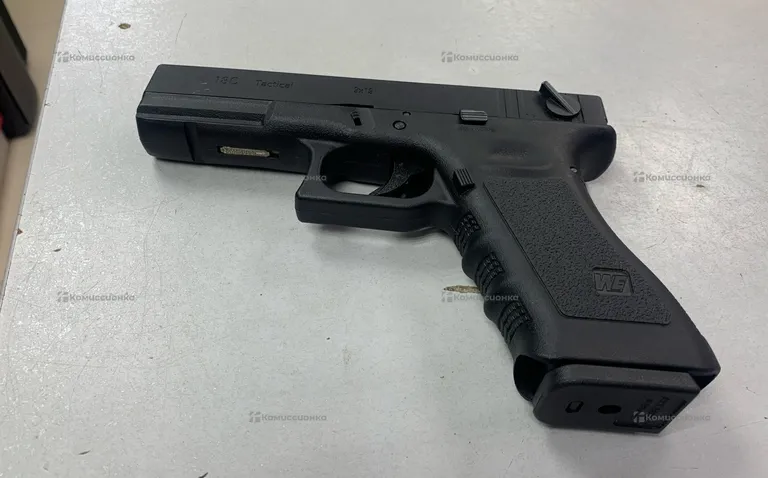 Пистолет страйкбольный glock wet 5186