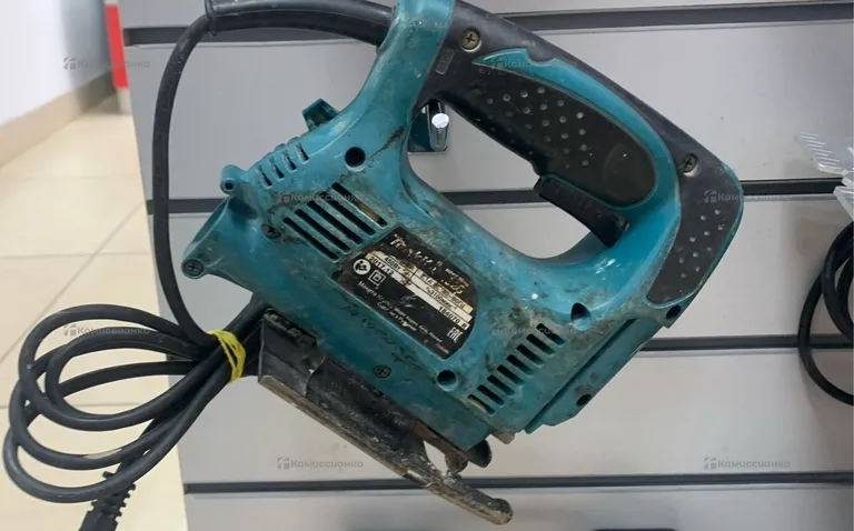электролобзик makita 4326