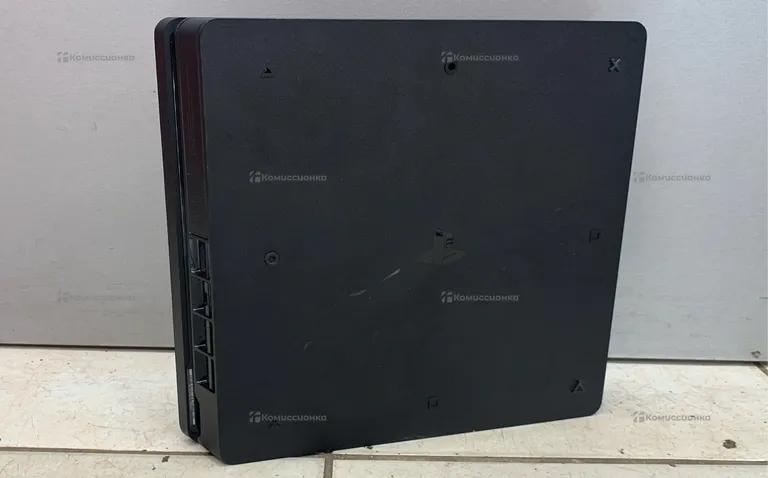 Приставка PS4. slim 1tb