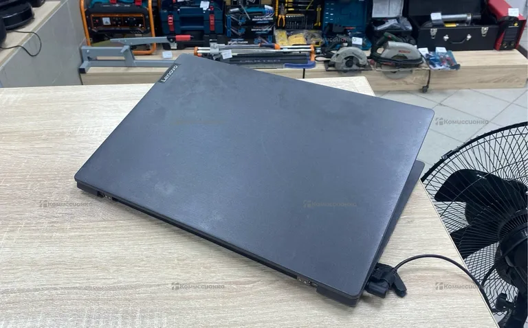 Ноутбук  lenovo celeron N4020 UHD graphics 600