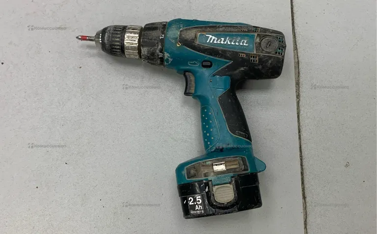 Дрель-шуруповерт makita 6337DWPE