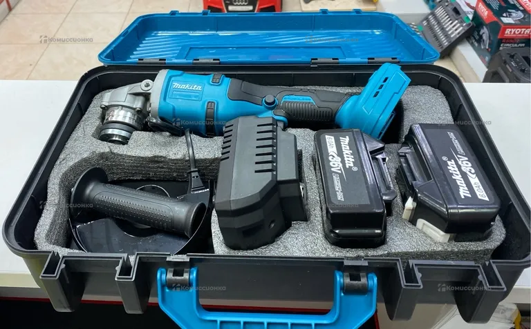 Аккумуляторная УШМ Makita (реп)