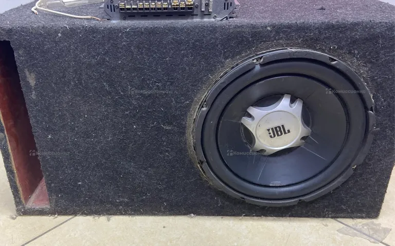 Сабвуфер JBL gt5-12