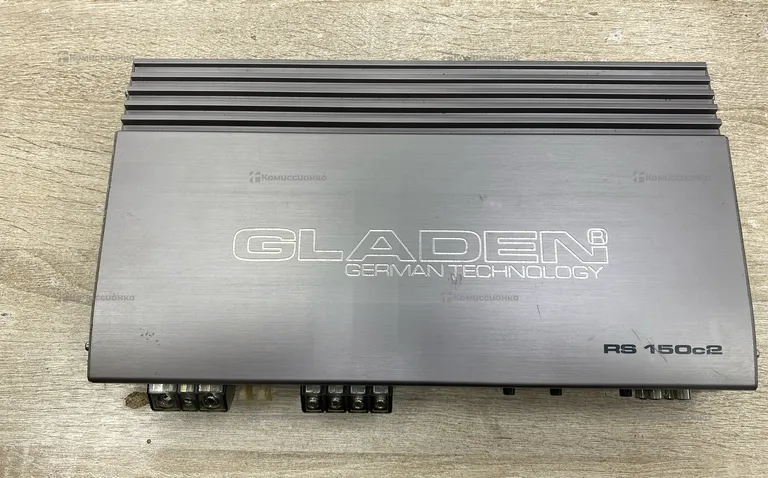 Усилитель  Gladen RS 150c2