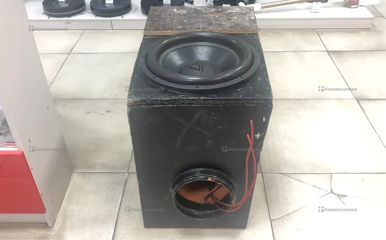 Сабвуфер  Aura venom D2 15