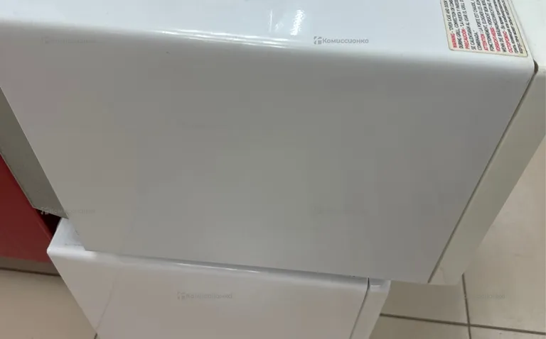 Микроволновая печь  samsung ce1110r