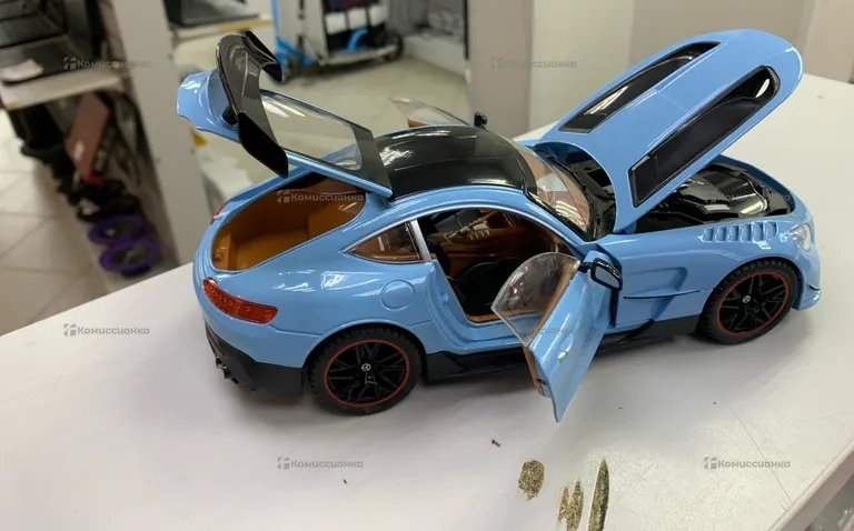 Автомобиль Мерседес AMG